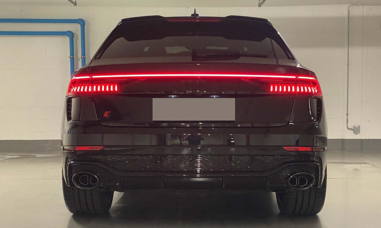 Audi RSQ8