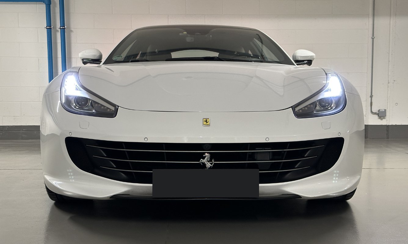 Ferrari GTC4 Lusso T