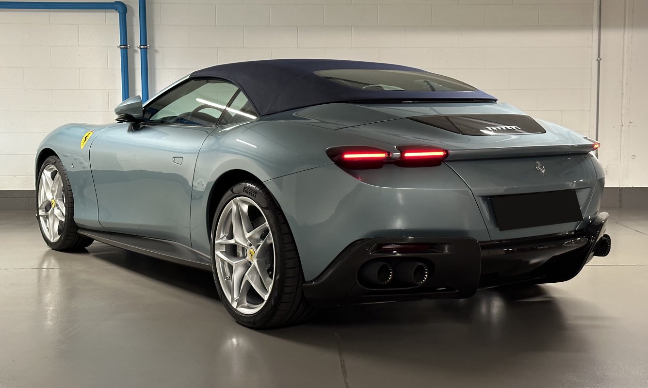 Ferrari Roma Spider
