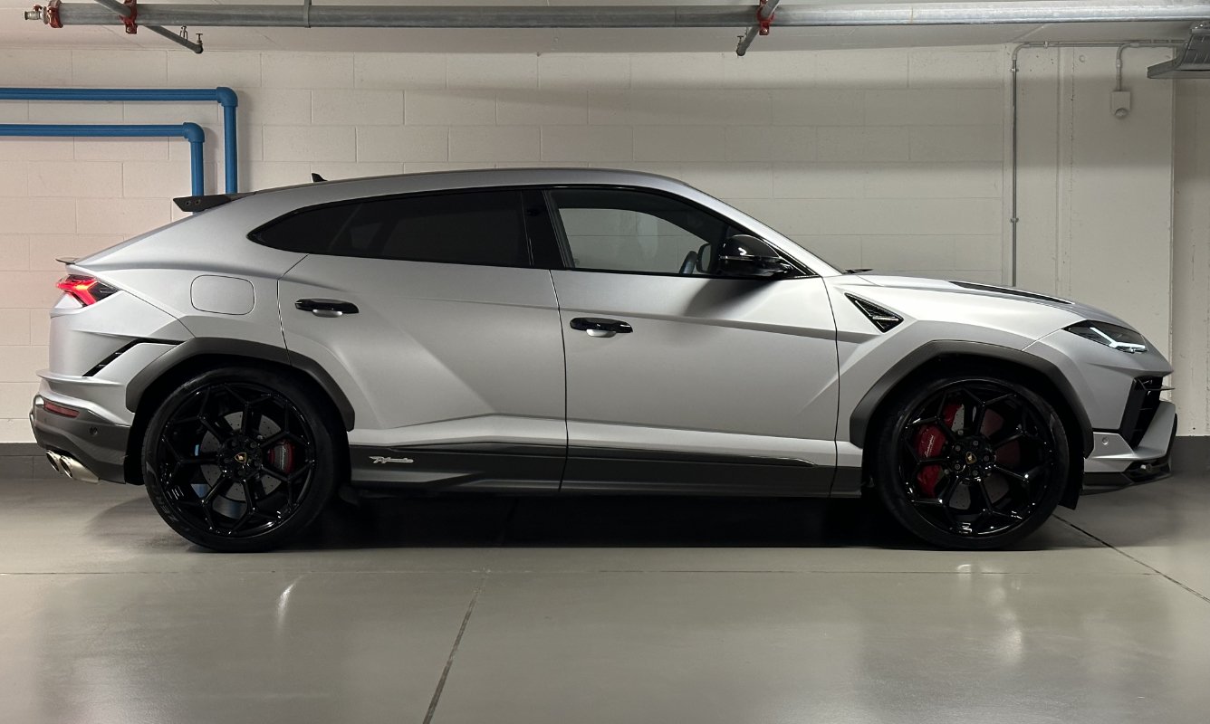 Lamborghini Urus Performante