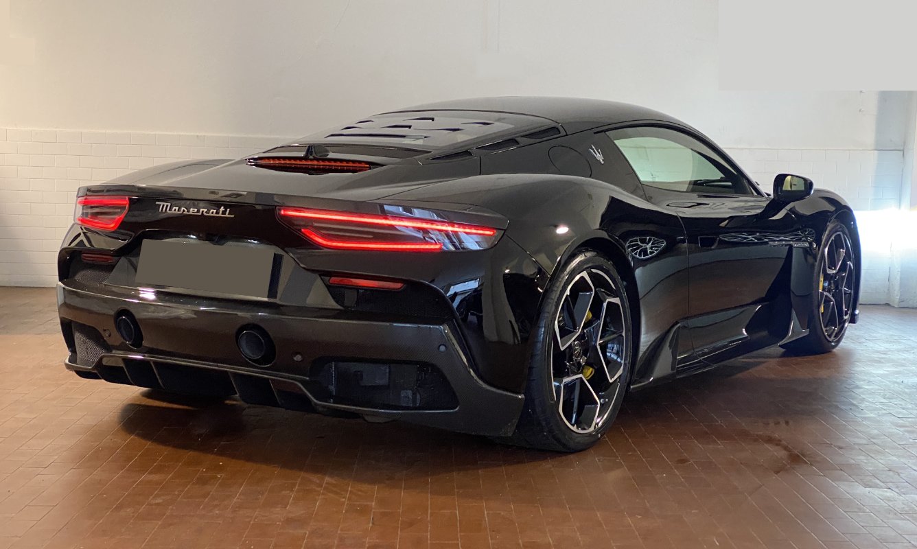 Maserati MC20
